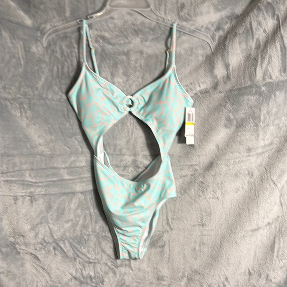 NWT women’s One Piece Swimsuit adjustable straps hi cut no‎ underwire